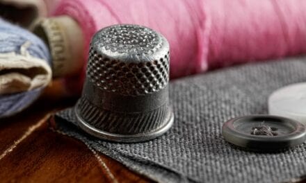 Thimble-Like Device Aids Balance Via ‘Light Touch’